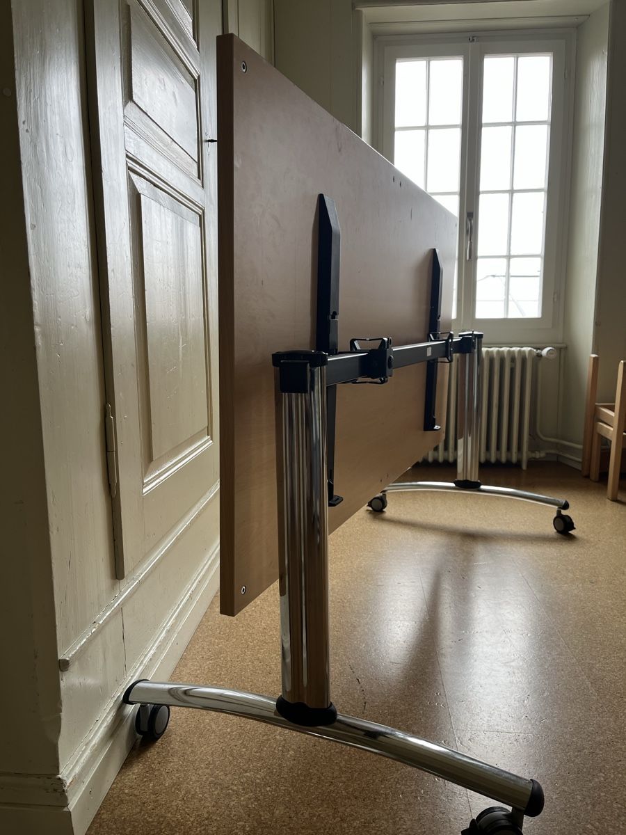 Tavoli: Klapptisch Office Trade – Usato da Lotzwil venduto da Tscholi 2