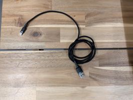 Ladekabel USB auf Lightning Schwarz Guter Zustand