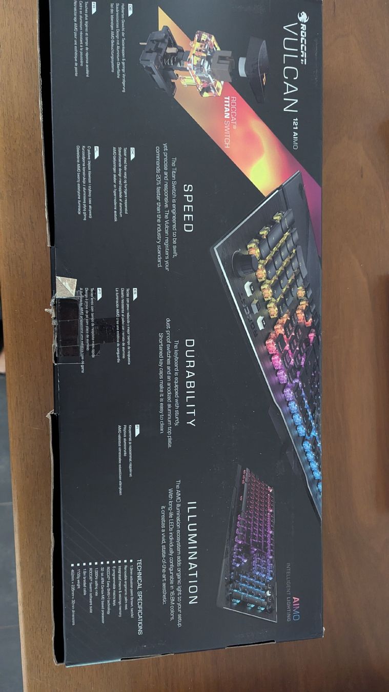 Roccat Tastiere: Roccat Vulcan 121 AIMO Gaming Keyboard  – Nuovo (secondo la descrizione) da Arbon venduto da mmaeder02 1