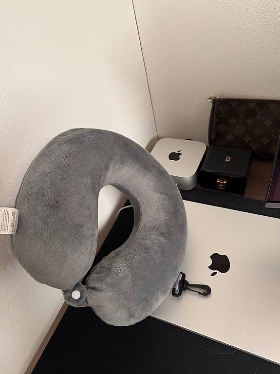 Cuscini: Travel Neck Pillow – Nuovo (secondo la descrizione) da Schübelbach venduto da Rahnmont 4