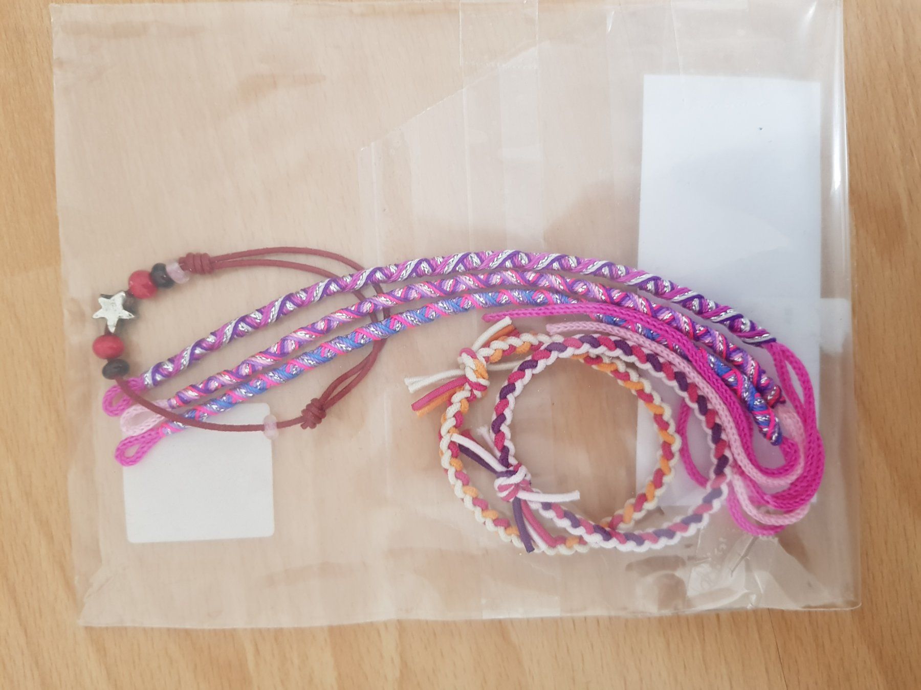Armbänder & -reifen: NEU; Armband Armbänder Mädchen 6 Stück – Neu (gemäss Beschreibung) aus Wettswil von Tinman01