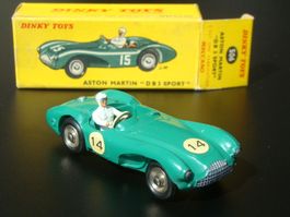 Dinky Aston Martin Racing Car 506 France ovp sehr selten