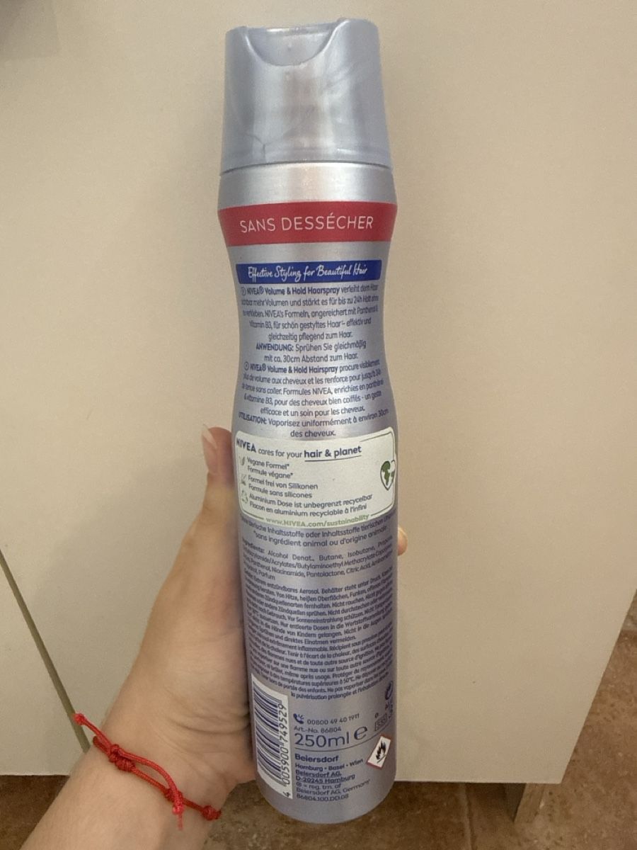 Accessori per capelli: Nivea Styling Spray Volume & Hold – Nuovo (secondo la descrizione) da Saas-Fee venduto da mar_xvh6 1