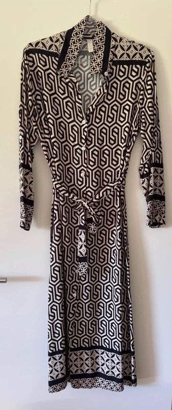 Kleider: Damen Kleid mit Muster – Neu (gemäss Beschreibung) aus Rafz von mar_j7dl