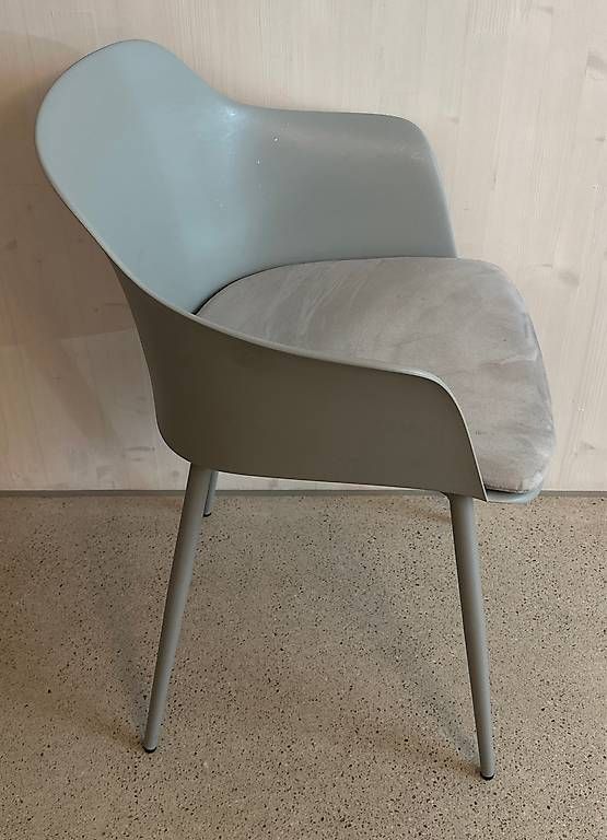 Pfister Sedie: Pfister Esszimmerstühle – Usato da Hausen AG venduto da Nah5yj 1