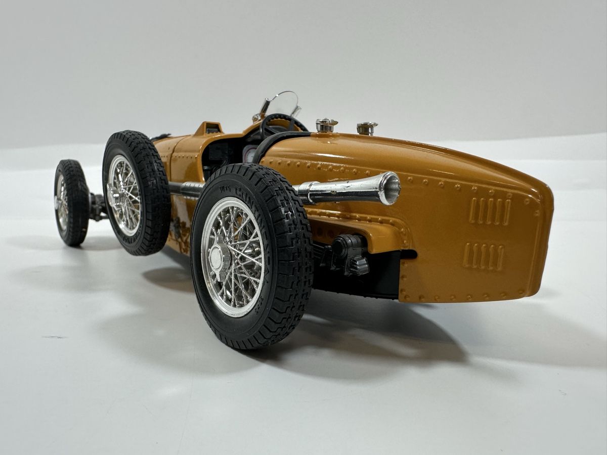 Bburago Modellautos: 1934 Bugatti Type 59 1:18, gelb, Bburago  – Gebraucht aus Zofingen von rf9_x2xt 3