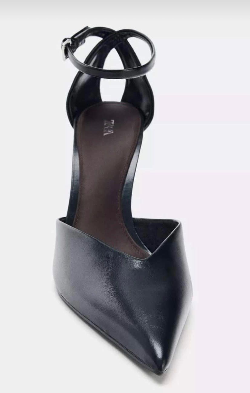 Zara Damenschuhe: Zara Pumps schwarz Gr. 40 – Gebraucht aus Klingnau von Vdado 1
