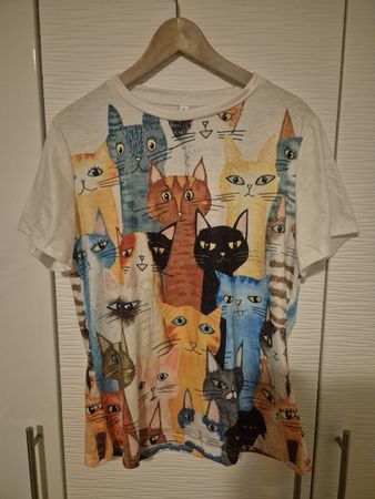T-Shirt mit Katzenmotiv weiss bunt guter Zustand - Grösse L