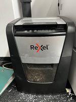 Rexel Aktenvernichter