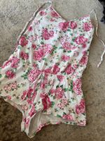 Sommerlicher Jumpsuit mit Blumenmuster, Grösse S, neu!