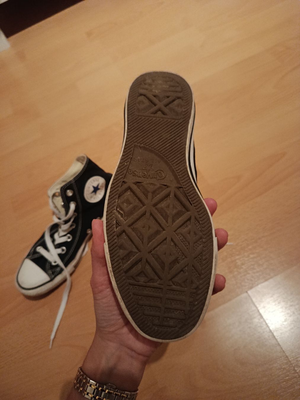 Converse Chaussures femmes: Baskets Converse originales noir 37 – Neuf (Voir description) à Moutier par Etoilesupersonic 1