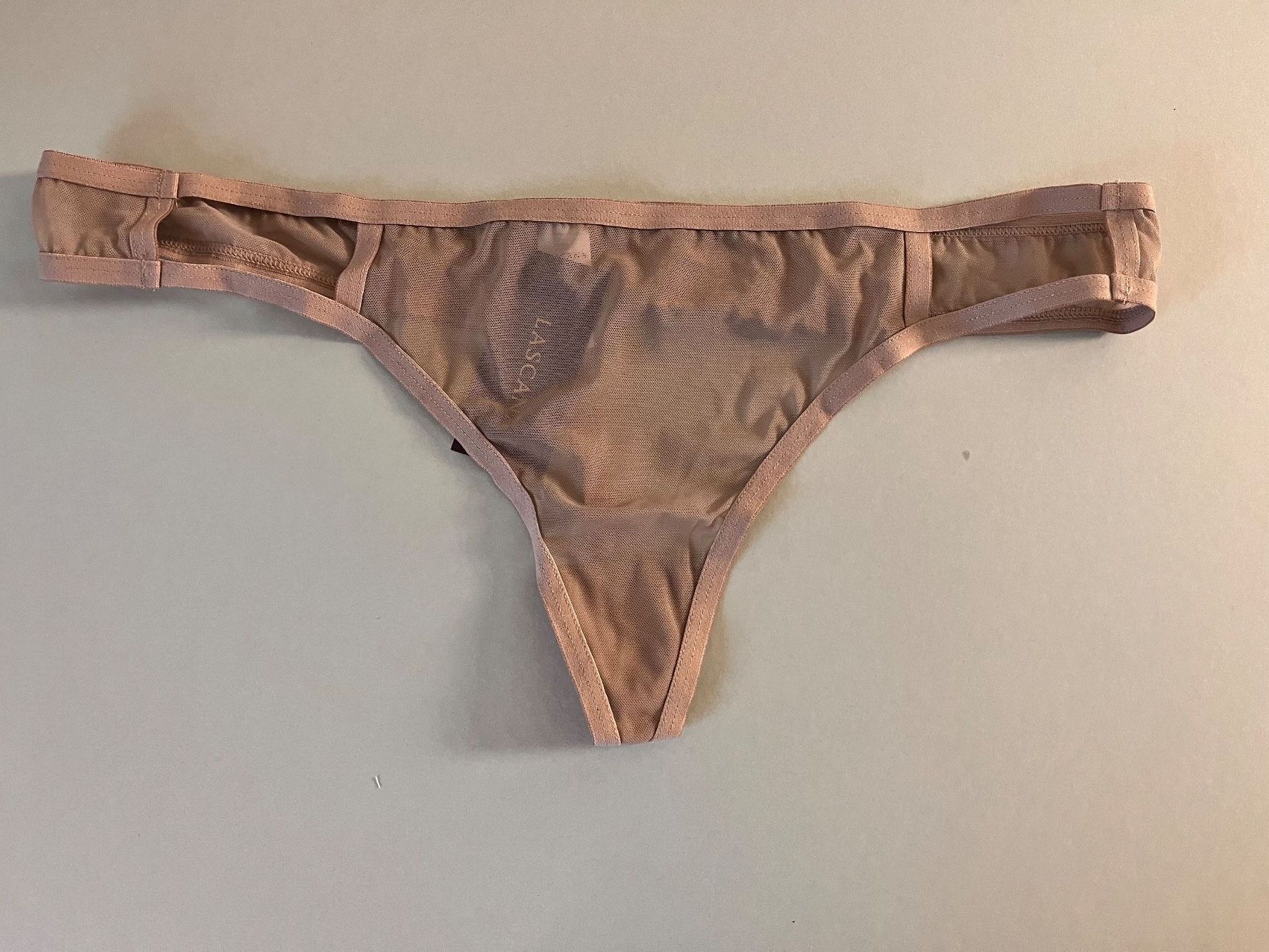 Lascana Altra biancheria intima: String, LASCANA, Grösse 44/46, Farbe Altrosa – Nuovo e nell'imballaggio originale da Rudolfstetten venduto da gst_g7xl