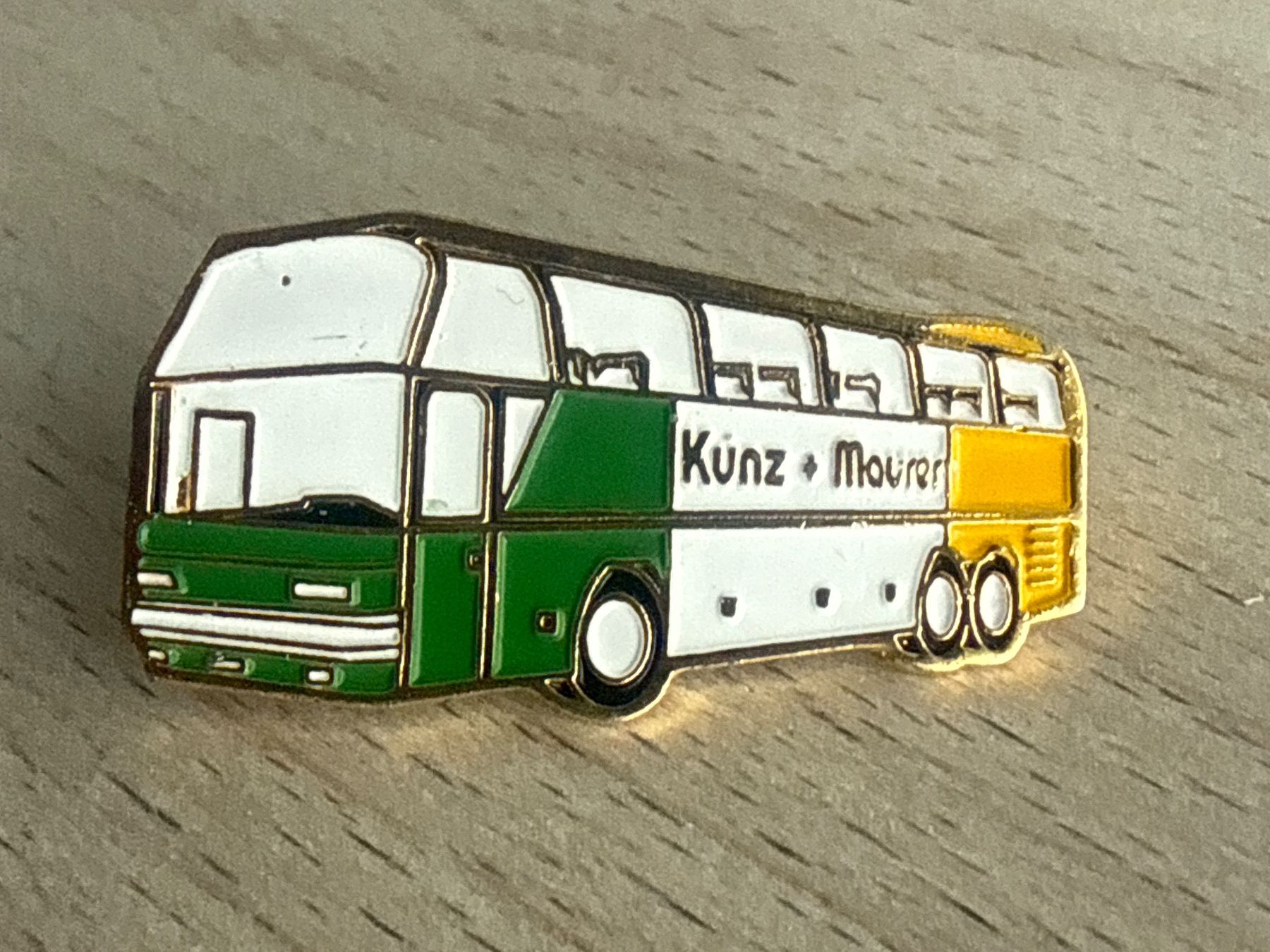 Placchette & Badge: Pin Künz + Maurer Bus – Usato da Glattbrugg venduto da Schweigmatt