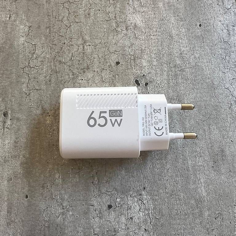 Caricabatterie: Chargeur 65W (USB-C/USB-A) – Usato da Courroux venduto da Alex.97