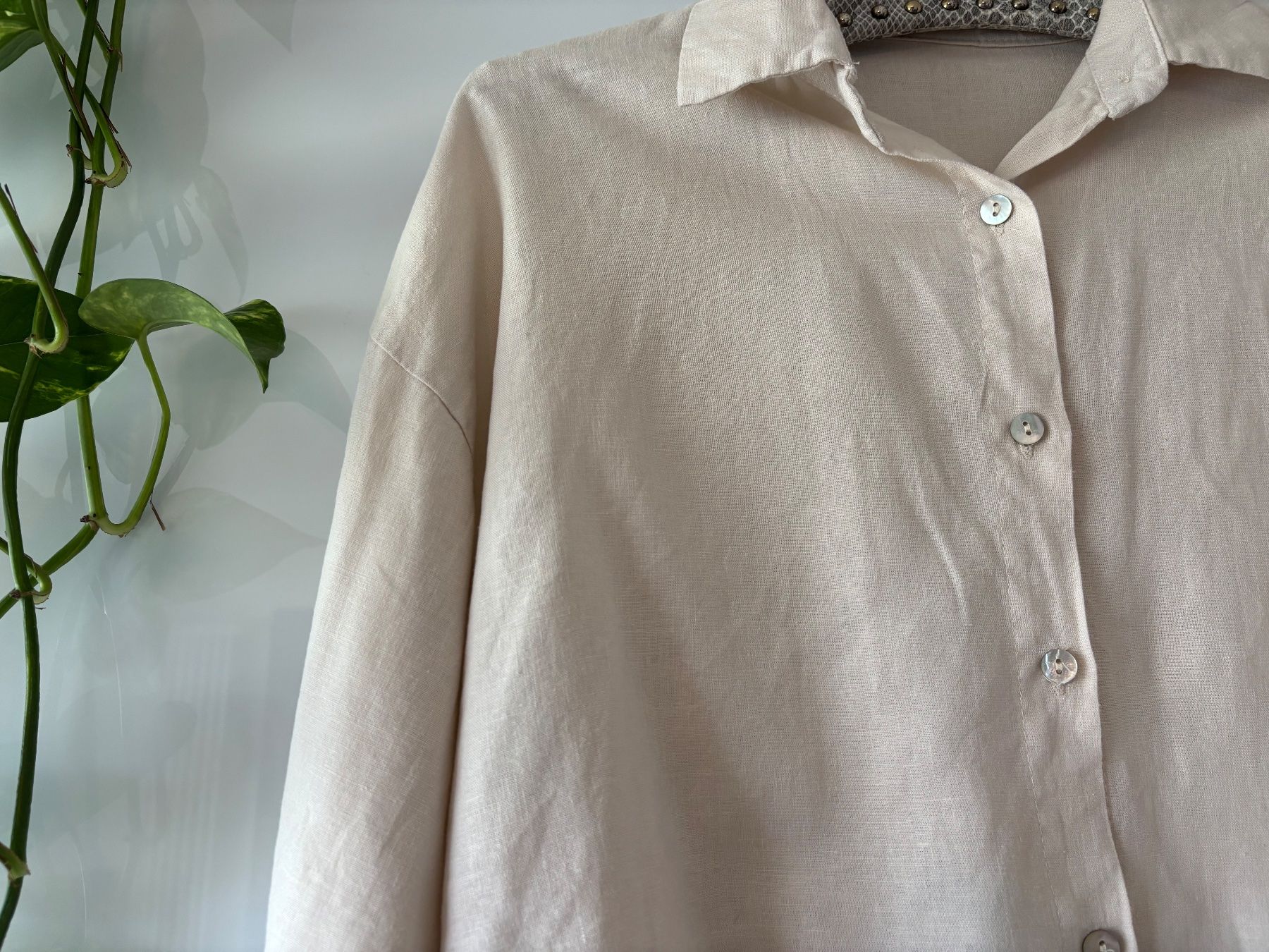 Chemisiers: Beige Bluse – D'occasion à Zürich par missmodernage 2
