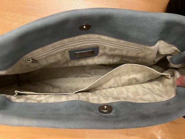 Furla Borse da donna: Furla Handtasche mit authenticity card wie neu – Usato da Wabern venduto da MagdalenaWabern 5
