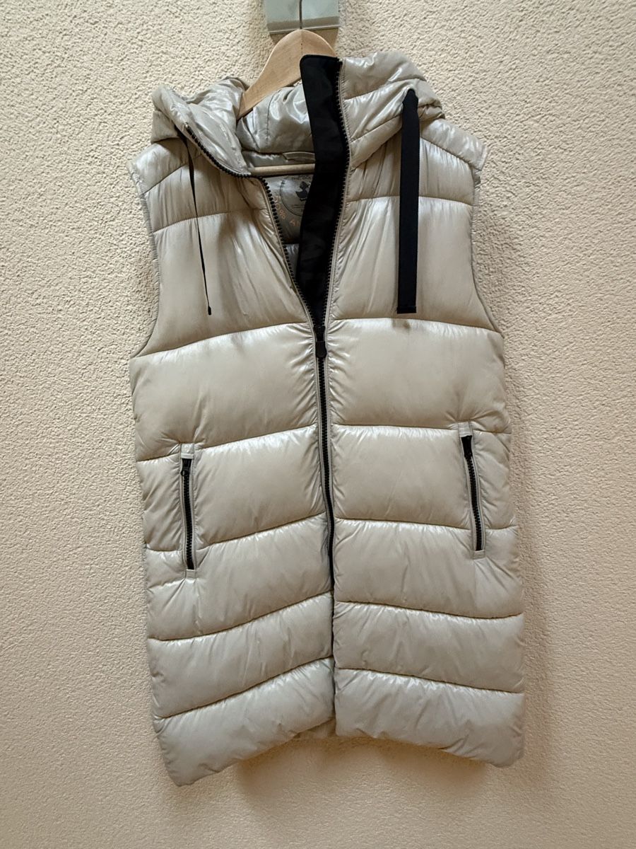 Save the duck Gilets & Westen: Save The Duck - ultralight Jacket Grösse M-L  – Gebraucht aus Fislisbach von Ananas13