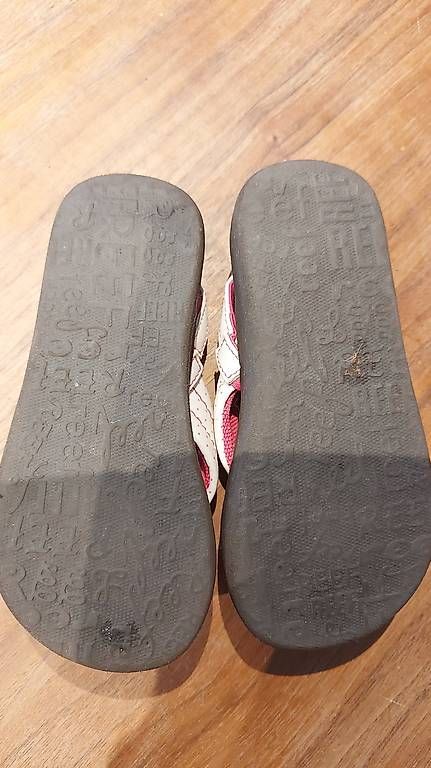 Schuhe für Mädchen: Reef Flip Flop Gr. 22/23 US 5/6 – Gebraucht aus Rotkreuz von MASI17 2
