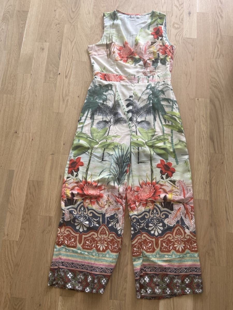 Jumpsuits: Jumpsuit Blumenmuster Grösse M – Neuf (Voir description) à Thun par pri_655z