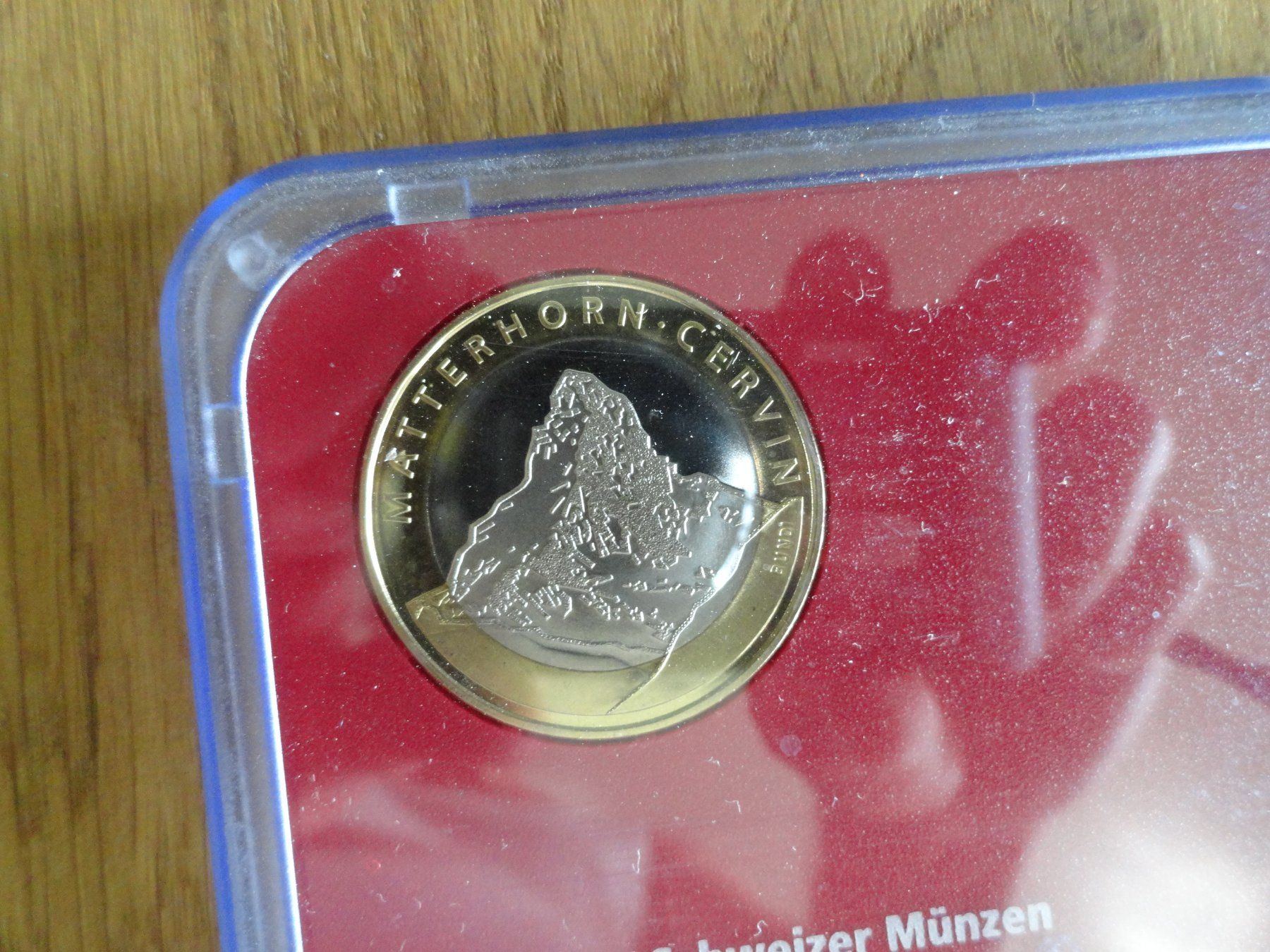 Tutti le monete: Schweizer Münzsatz 2004 - Matterhorn - Stempelglanz – Nuovo (secondo la descrizione) da Gerlafingen venduto da Shiva_74 3