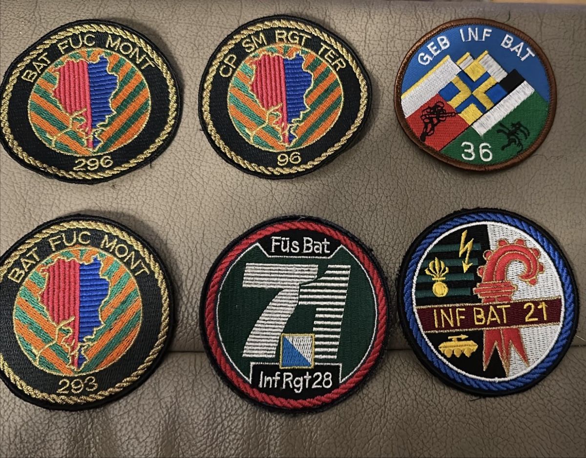 Schweizer Armee Toppe: Armee – Usato da Morbio Inferiore venduto da Ecod