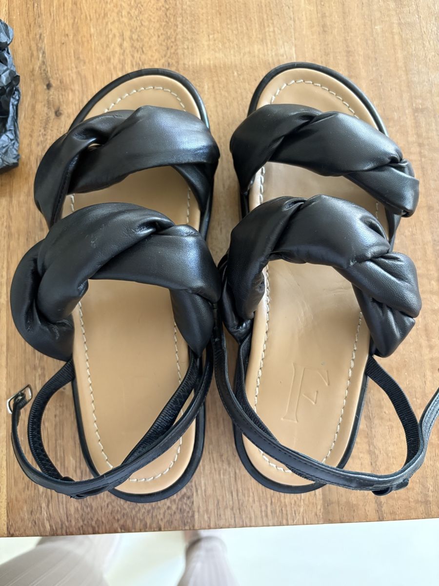 Scarpe da donna: Flattered Plateau Sandalen – Usato da Russikon venduto da Kasabian7 1