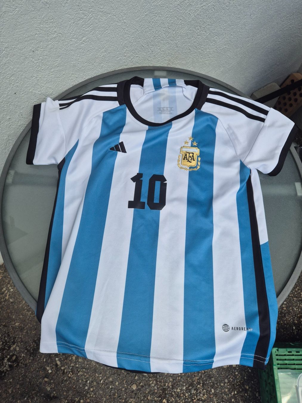 Trainer, Turnhosen & -trikots: Messi Argentinien Trikot Grösse 146 – Gebraucht aus Oberbuchsiten von laffite54