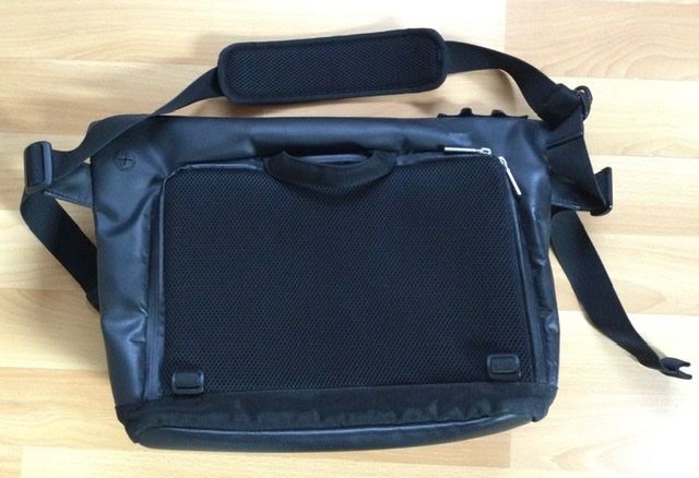 Bree Taschen: Bree Umhängetasche Punch – Gebraucht aus Muttenz von  5