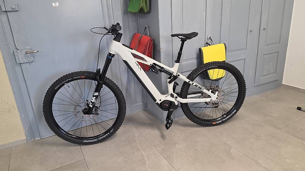 Vélos: E-Bike CUBE CARBON Neu** 800Wh  – D'occasion à Bronschhofen par Timi.g