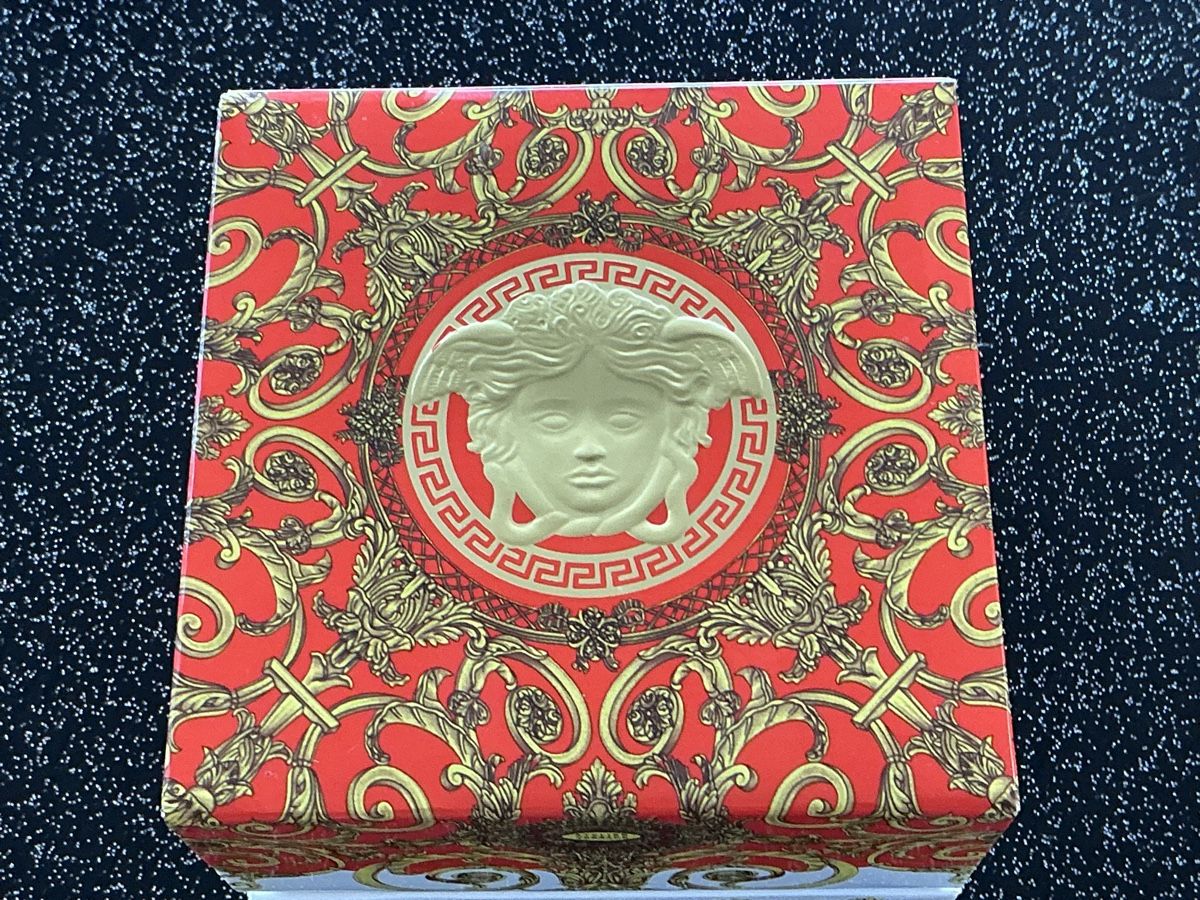 Versace Parfums & Eau de Toilette: Flacon extrait de parfum Versace Blonde – Neuf avec emballage d'origine à Corminboeuf par Dewede