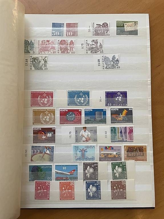 Tous les timbres: Album de timbres suisses  – D'occasion à Genève par Nico_27 4