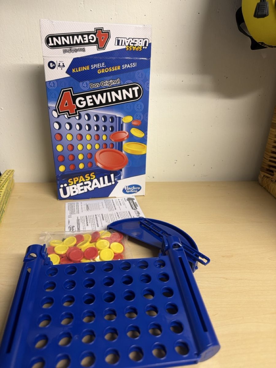 Hasbro Giochi: Hasbro 4 GEWINNT - Das Original – Nuovo (secondo la descrizione) da Morgarten venduto da elabaumann_ch