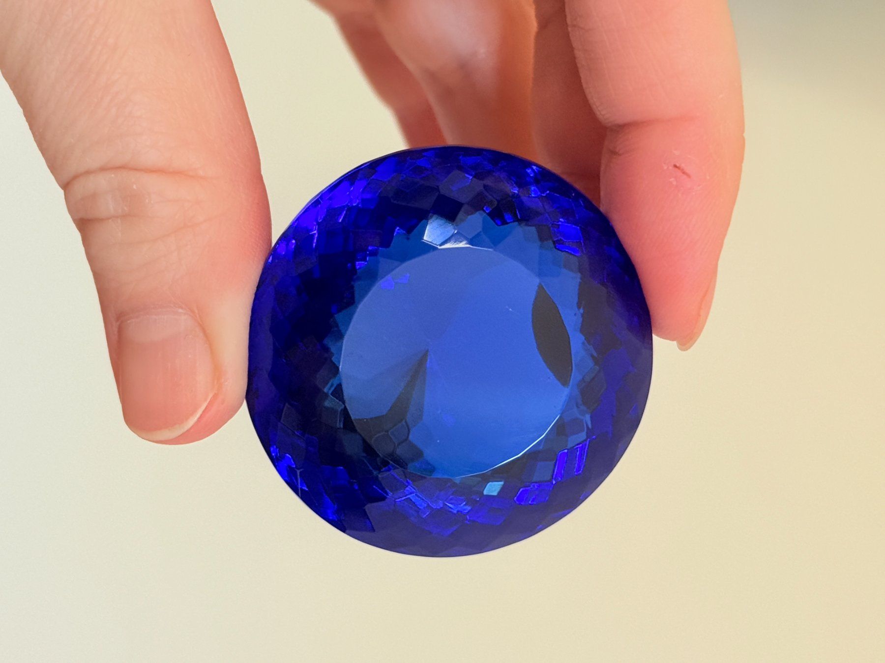 Pietre preziose: 317.35 Ct Certified – Nuovo e nell'imballaggio originale da Genève venduto da AWWA 1