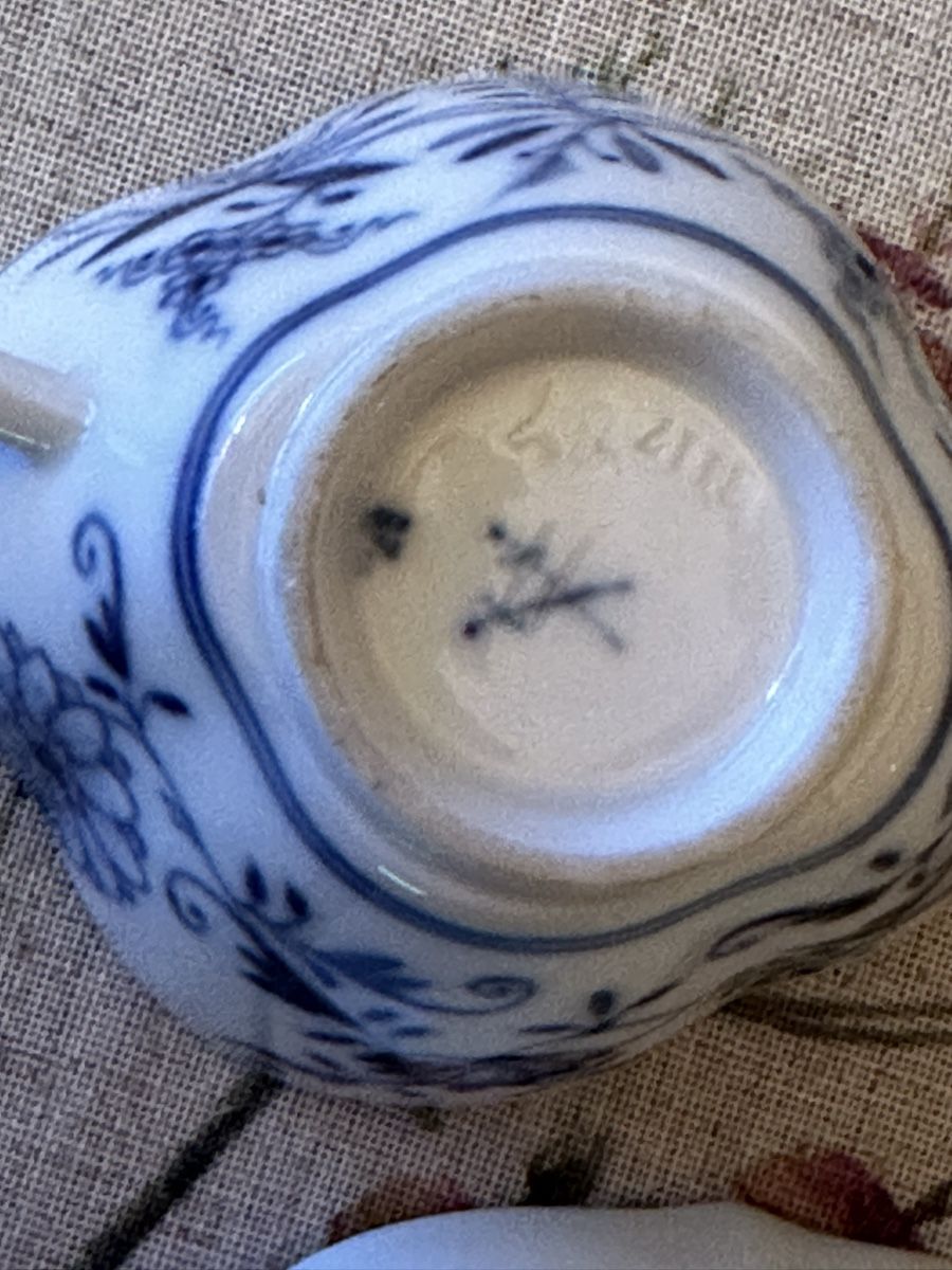 Tazze: Meissen Tasse mit Teller – Usato da Herbriggen venduto da Sehrazade 4