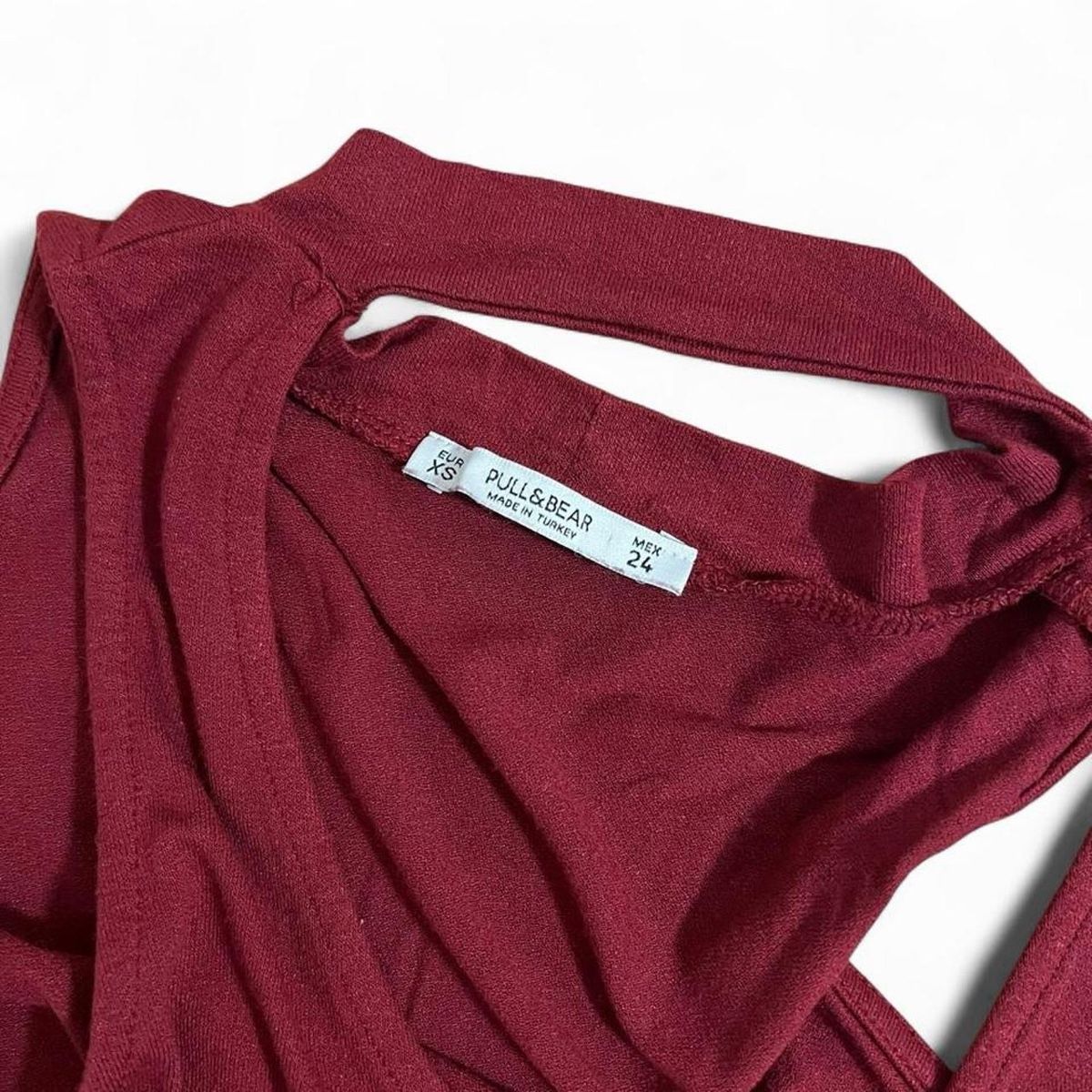Pull&Bear Top: Pull&Bear burgundy top with choker neck, size XS – Usato da Küsnacht ZH venduto da vjgrs 2
