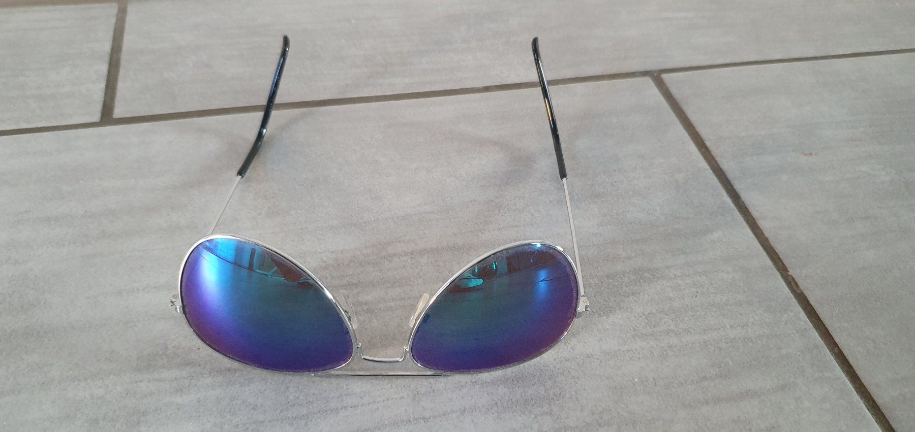 Occhiali & Lenti: Neue Sonnenbrille / Pilotenbrille – Nuovo e nell'imballaggio originale da Wallenwil venduto da Rainbow45 1