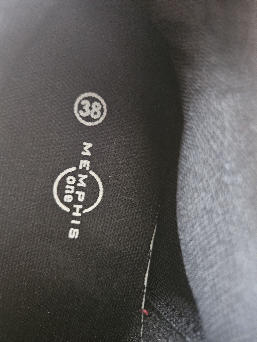 Scarpe da uomo: Memphis One, Sneaker schwarz, Grösse 38 – Usato da Niederweningen venduto da FlowerNZL 2