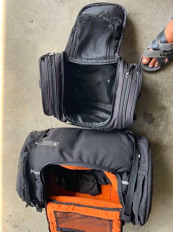 Sacs: 2 Motorradtaschen  – D'occasion à gossliwil par eglio