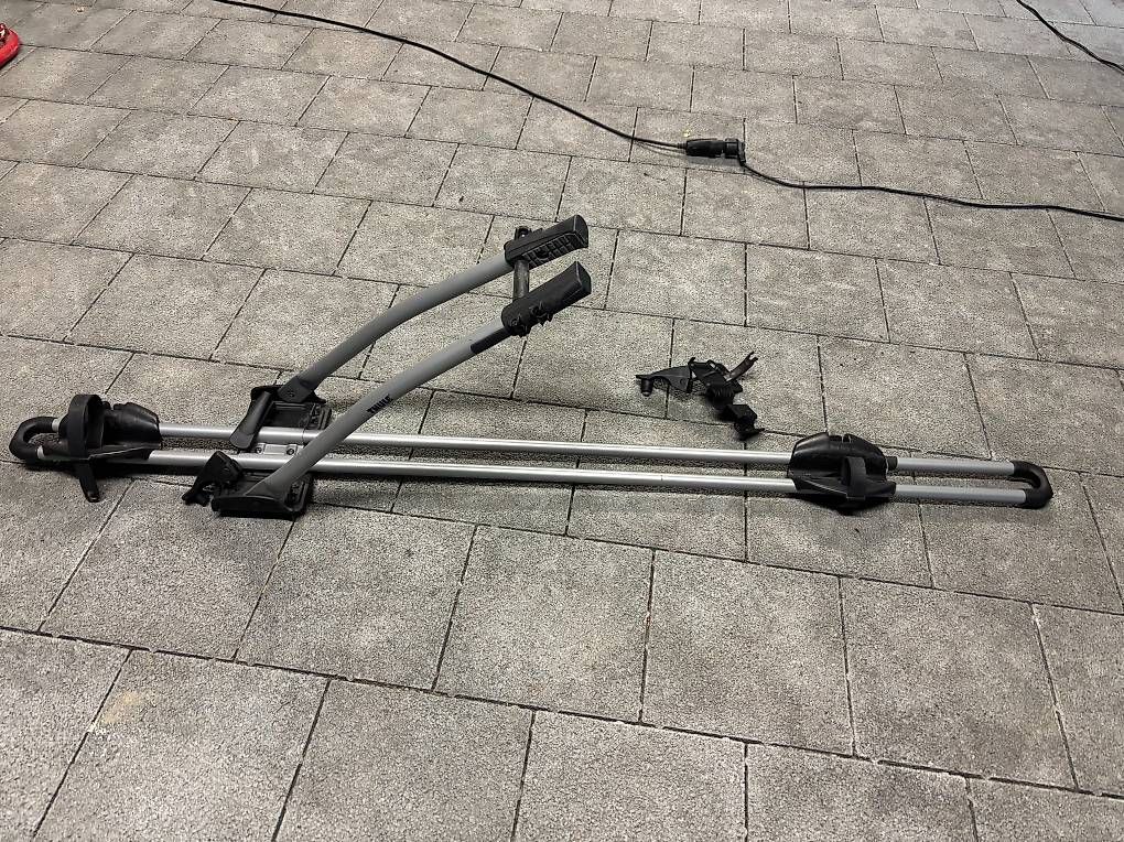 Barres de toit: Veloträger Thule – D'occasion à Oberkirch LU par flegu99 1