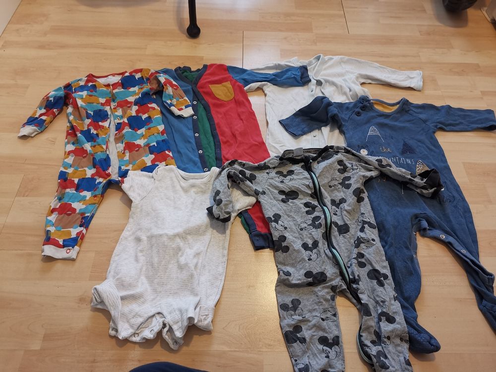 Ensembles coordonnés: Baby Boys pijamas Paket, Gr. 12-18m – D'occasion à Erlinsbach SO par Meytalien