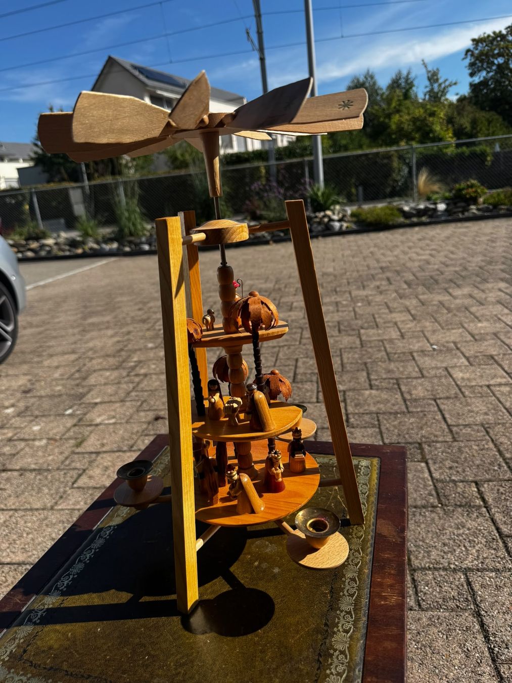 Tutte le decorazioni: Weihnachtspyramide 3-stöckig – Usato da Egg b. Zürich venduto da Brocki_Insel_Egg