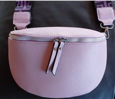 Trendige Handtasche Lila Umhängetasche  neu