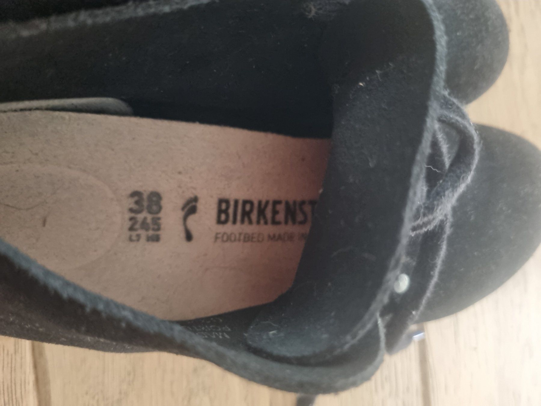 Scarpe da donna: Birkentock nubuck noir pointure 38 bon état – Usato da Lavey-les-Bains venduto da Etre-Ange 3