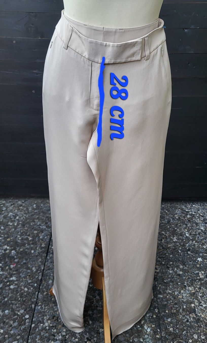 Hosen: Pantalon beige en soie – Neu (gemäss Beschreibung) aus Fribourg von VictoriaShop7 8