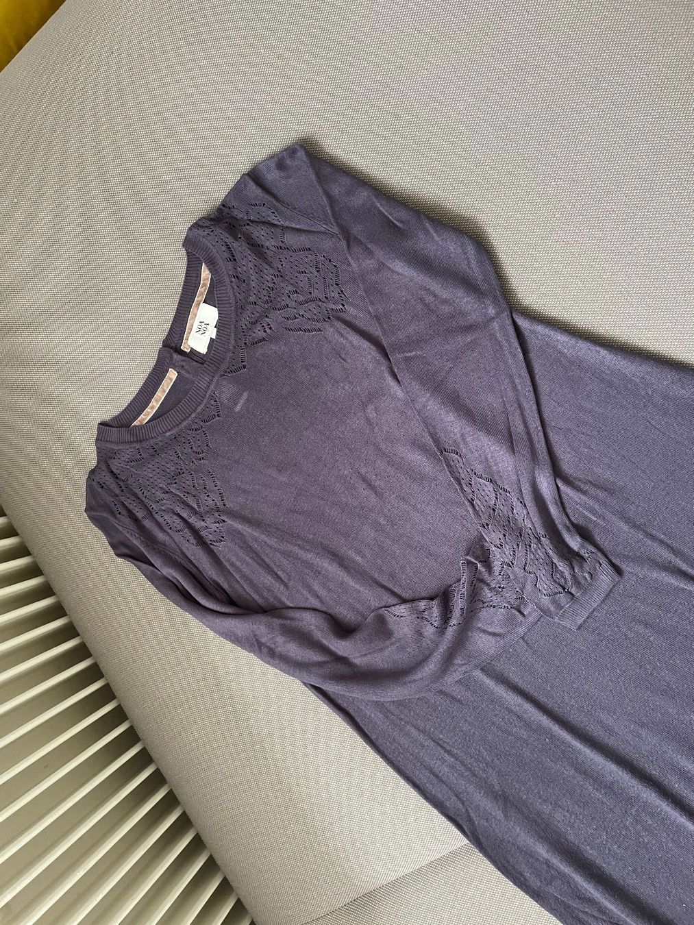 Kleider: Violettes Strickkleid NoaNoa S – Gebraucht aus Huttwil von heinzdaniel63 1