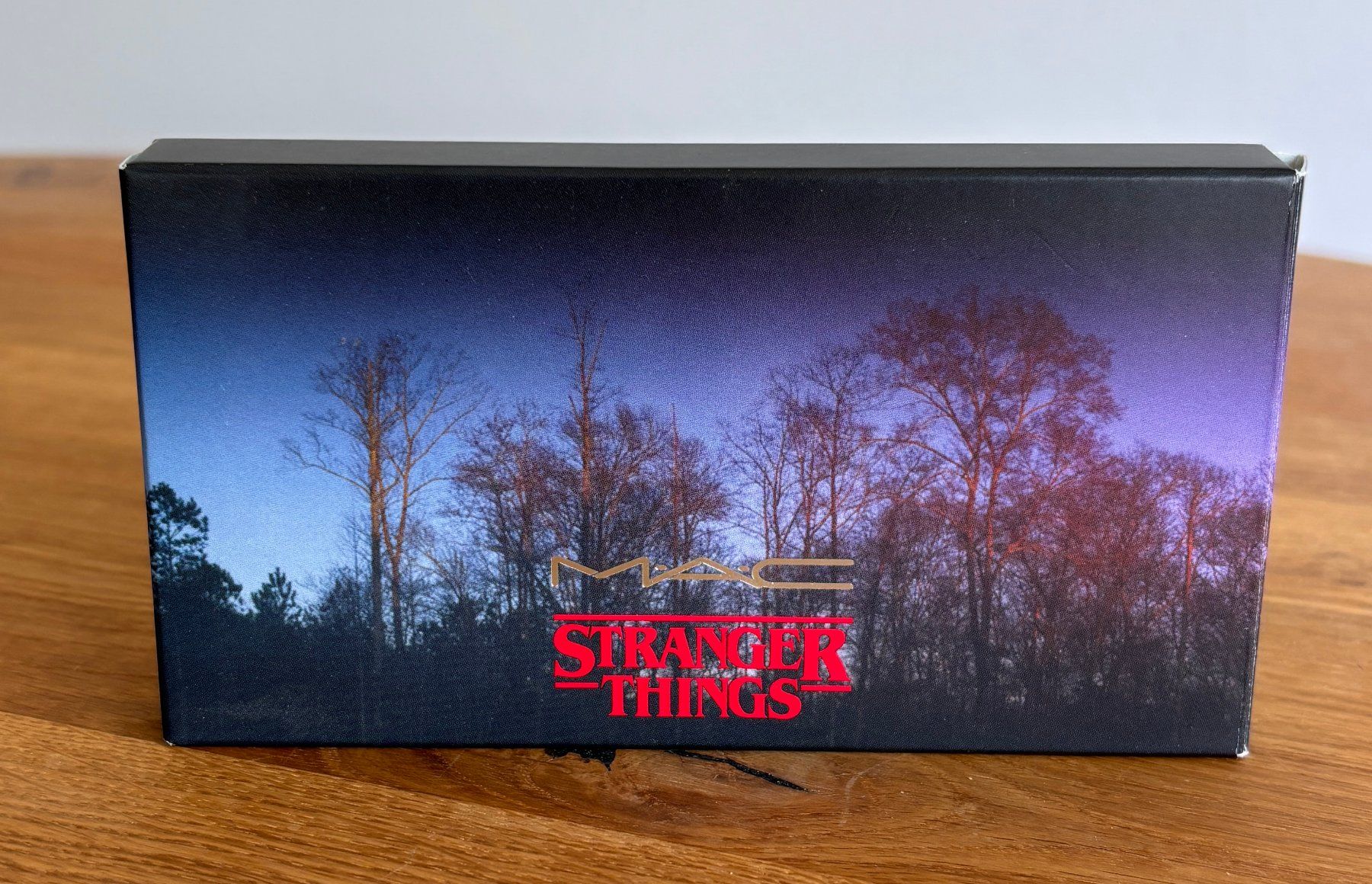 Mac Cosmetics Make-up: MAC Cosmetics Stranger Things Hawkins Eye Palette – Nuovo e nell'imballaggio originale da Fahrweid venduto da diamondsonmars 3