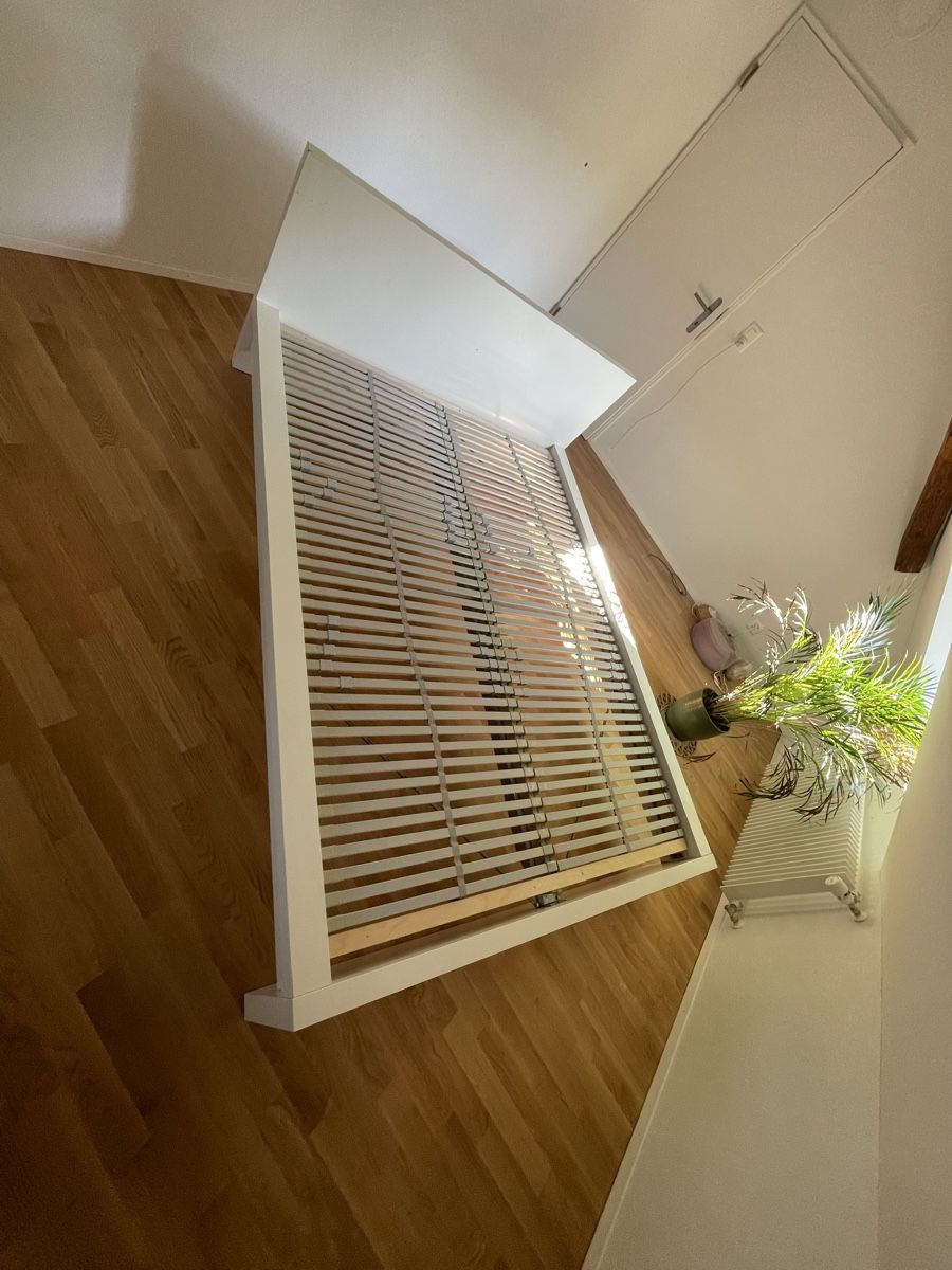 Lits: IKEA Bett 140x200 – D'occasion à Niederdorf par leirbag 4