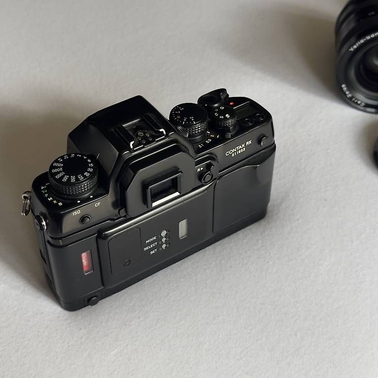 Contax Fotocamera: Contax RX + Zeiss T* – Usato da Basel venduto da SilasM 1