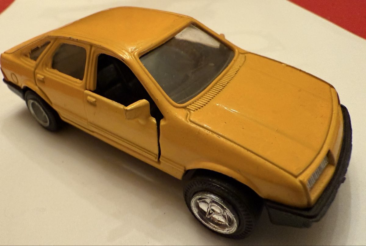 Ford Modellautos: Ford Sierra 1:43 – Gebraucht aus hunzenschwil von Oldipark 1