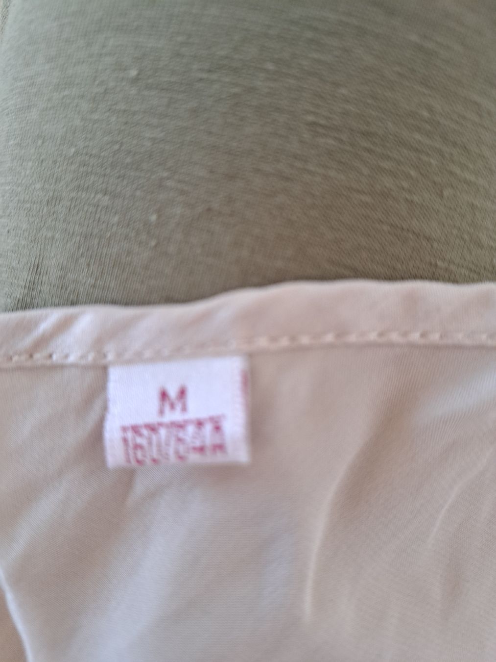 Tops: Top Seide – Gebraucht aus Thalwil von sternenstaub369 2